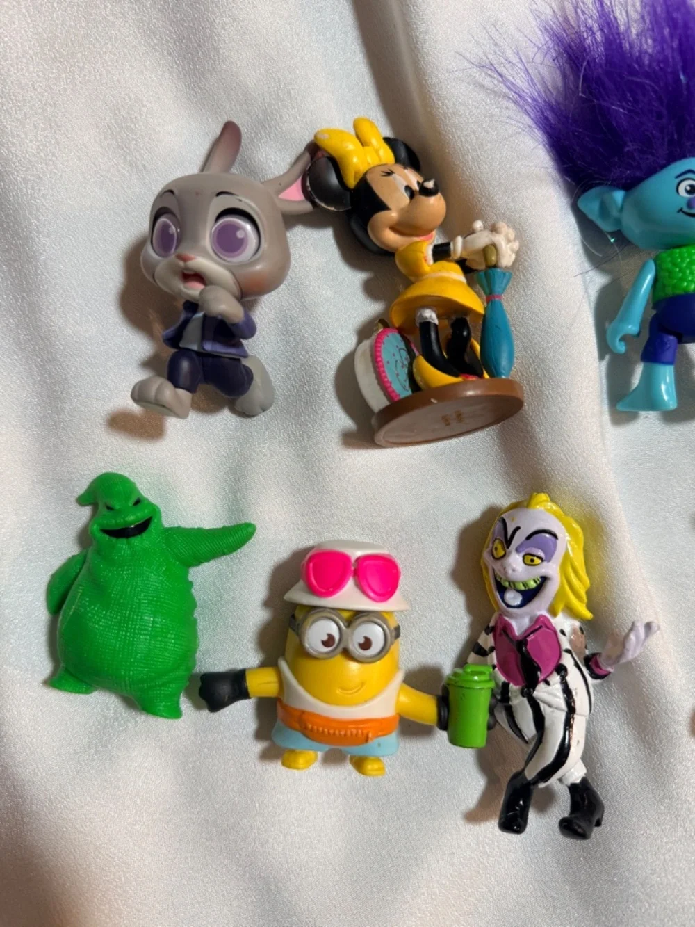 11pc Mixed Character Figure Lot Disney SpongeBob Minion